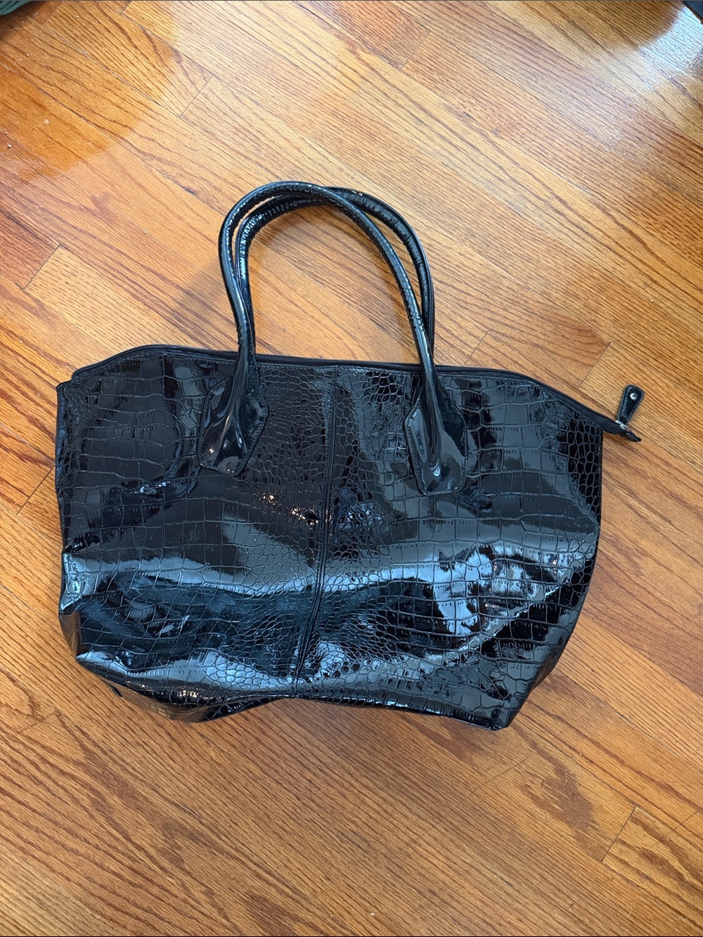 Black Croc-Embossed Patent Tote Bag - Classic Women's Handbag